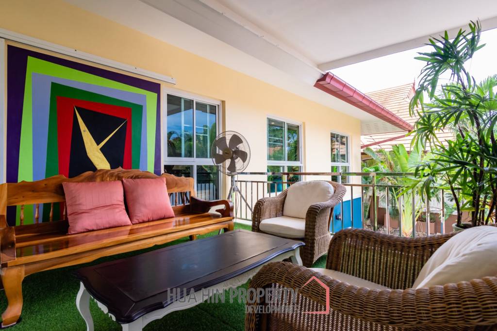 EMERALD HEIGHTS VILLAGE : 4 Bed pool villa with large covered terrace and open view