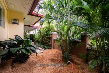 EMERALD HEIGHTS VILLAGE : 4 Bed pool villa with large covered terrace and open view
