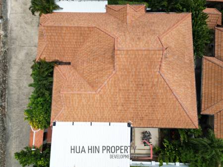 EMERALD HEIGHTS VILLAGE : 4 Bed pool villa with large covered terrace and open view