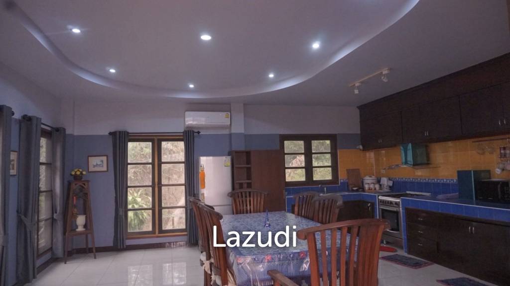 Foreign style house for rent