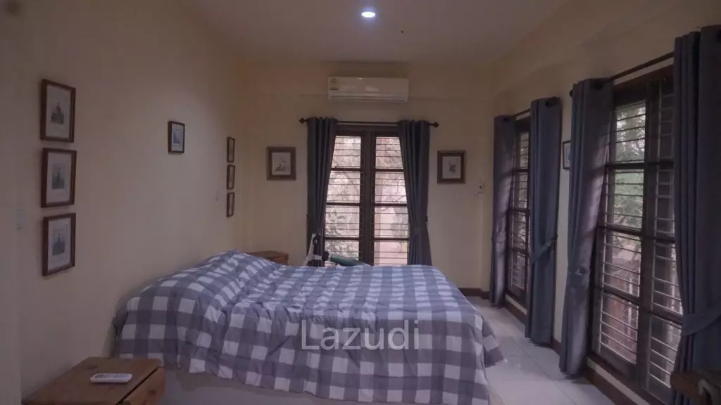 Foreign style house for rent