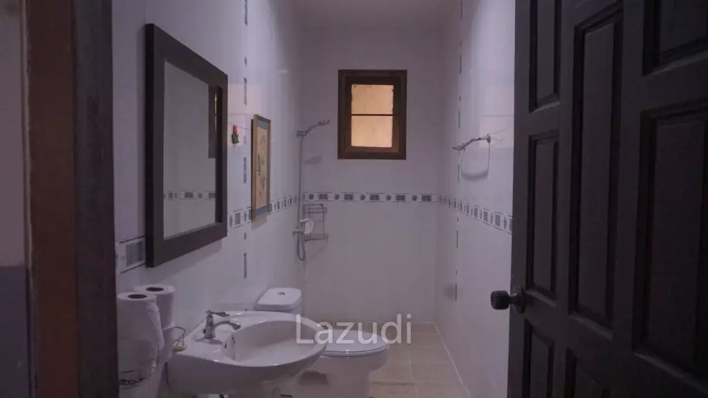 Foreign style house for rent