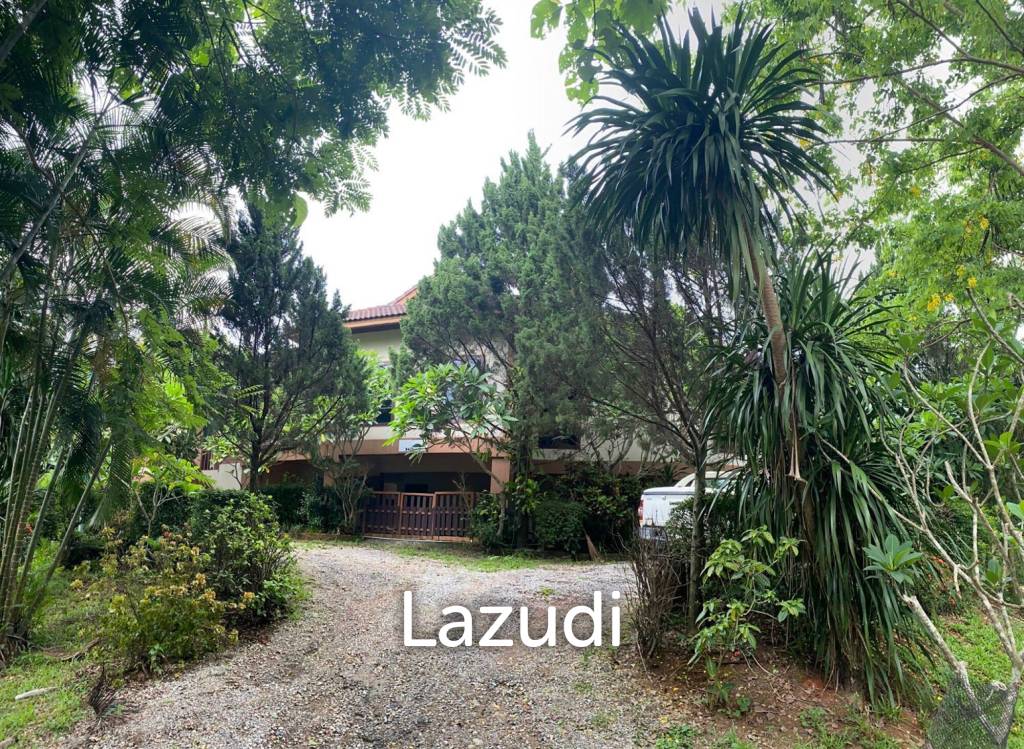 Foreign style house for rent