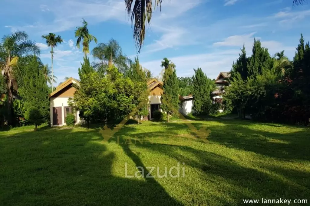 Large neat Resort in Mae Sai