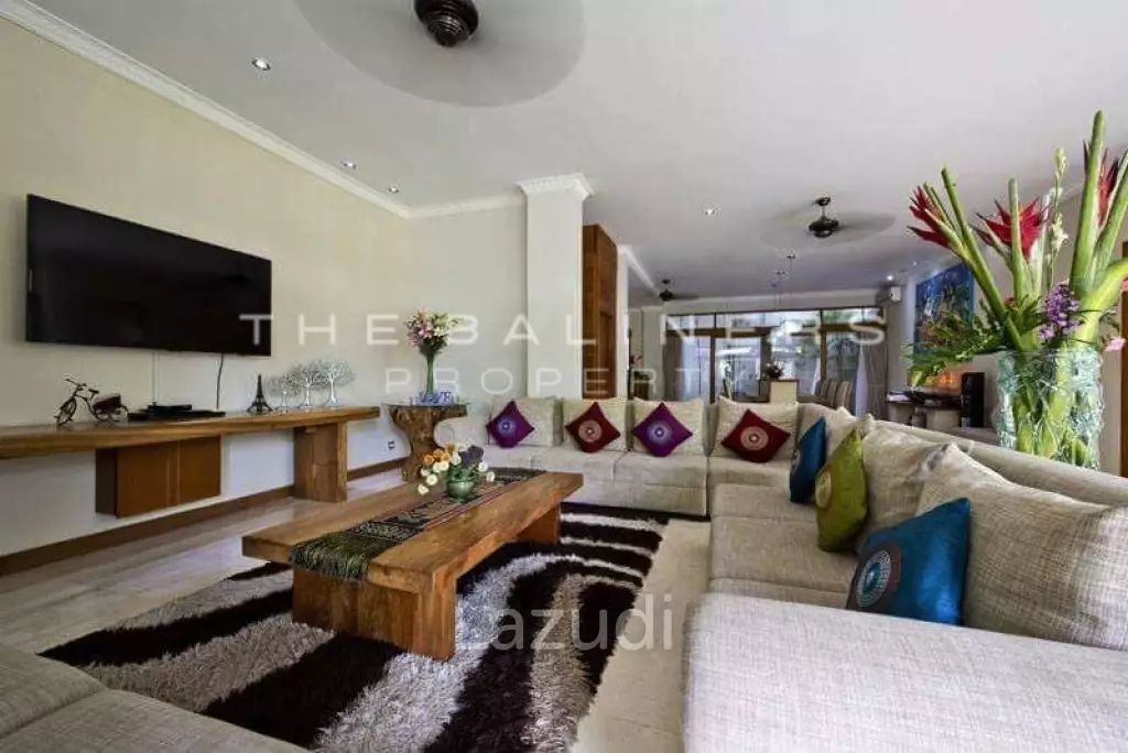BEAUTIFUL FREEHOLD VILLA IN KEROBOKAN