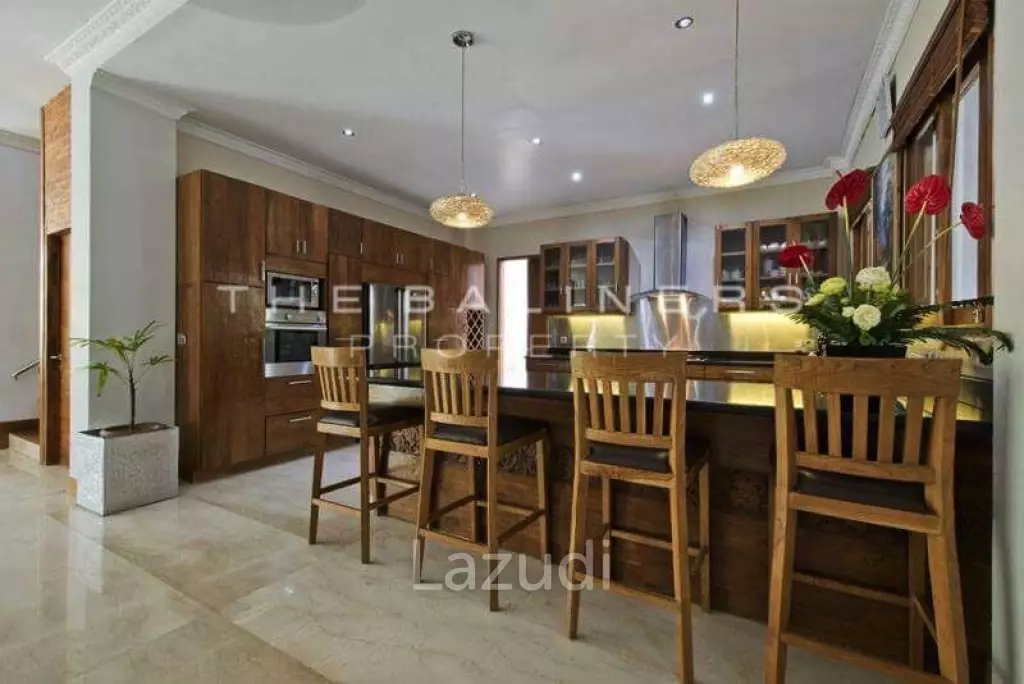 BEAUTIFUL FREEHOLD VILLA IN KEROBOKAN