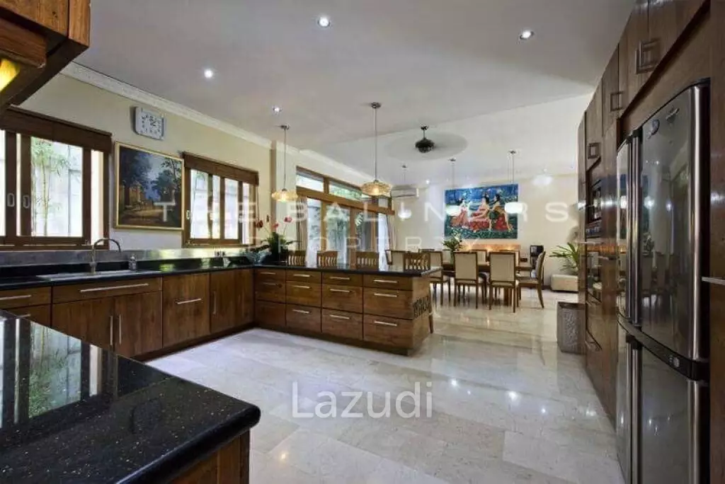 BEAUTIFUL FREEHOLD VILLA IN KEROBOKAN