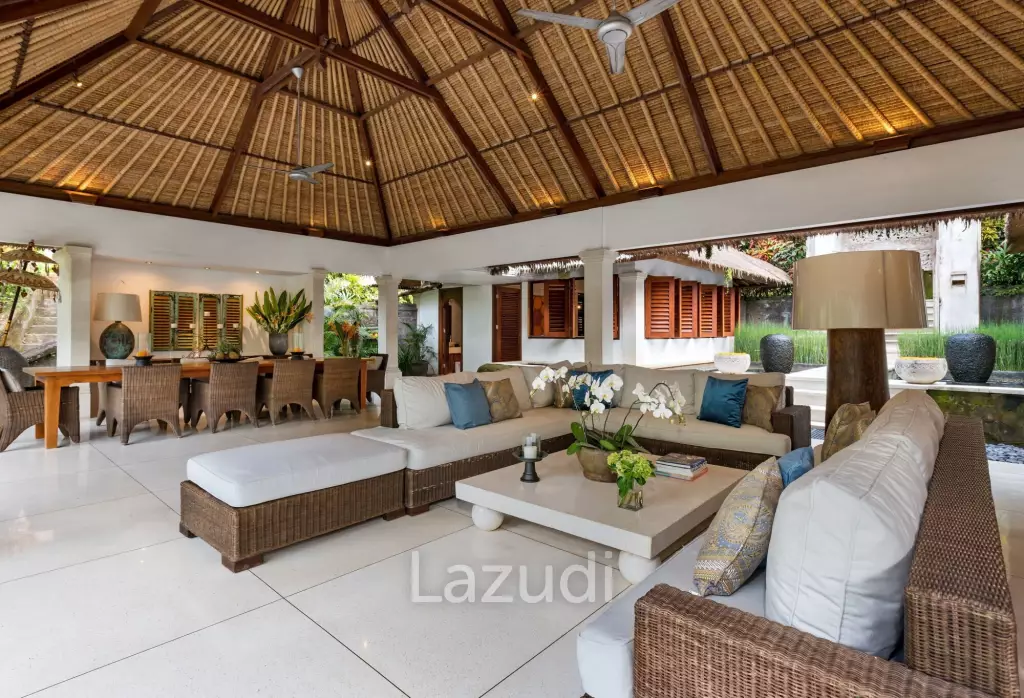 RIVERSIDE OASIS: A SPECTACULAR VILLA RETREAT IN CEPAKA, TABANAN
