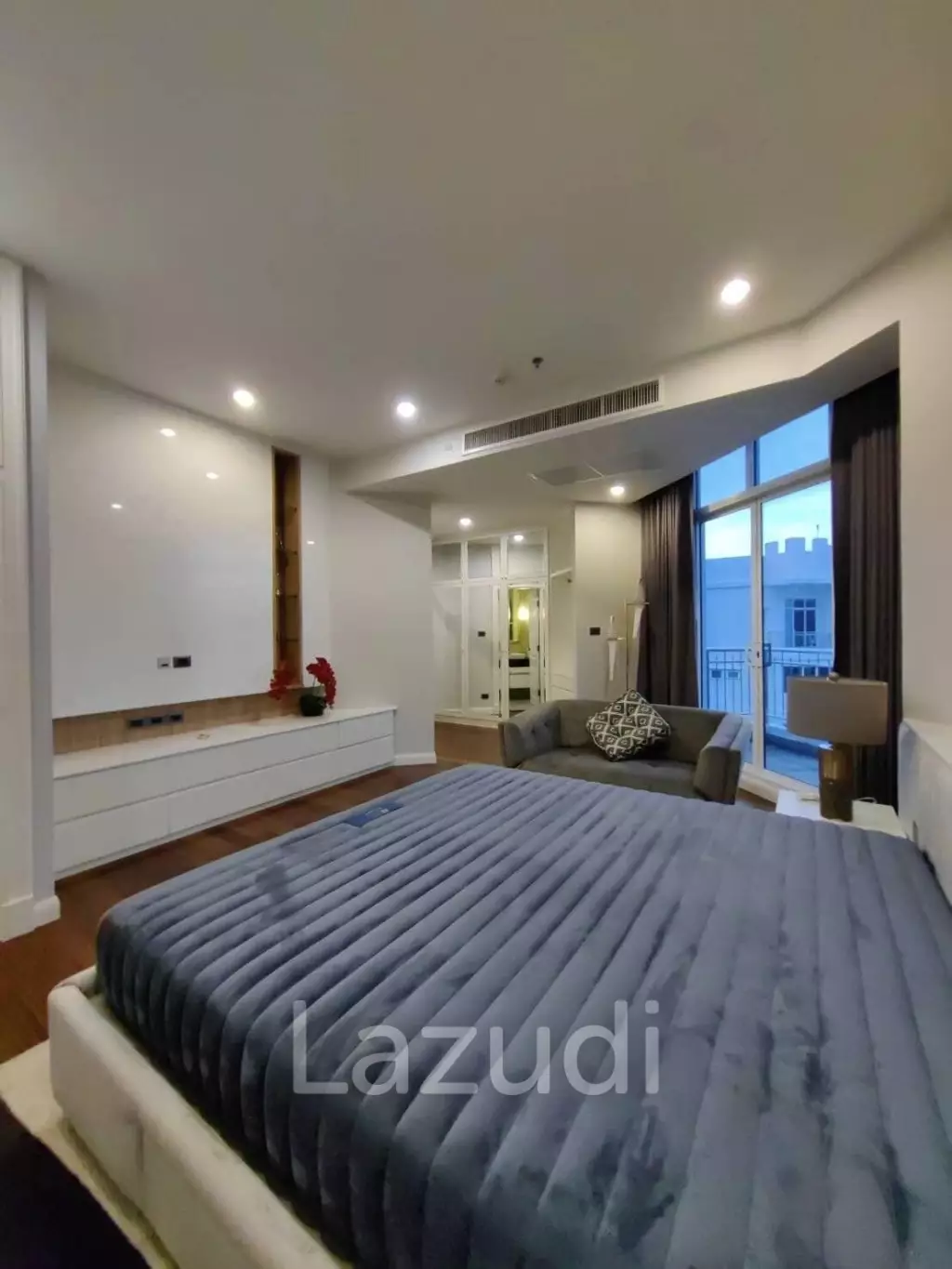 4 Bed 4 Bath 250 SQ.M Supalai Wellington 1