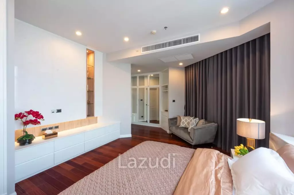 4 Bed 4 Bath 250 SQ.M Supalai Wellington 1
