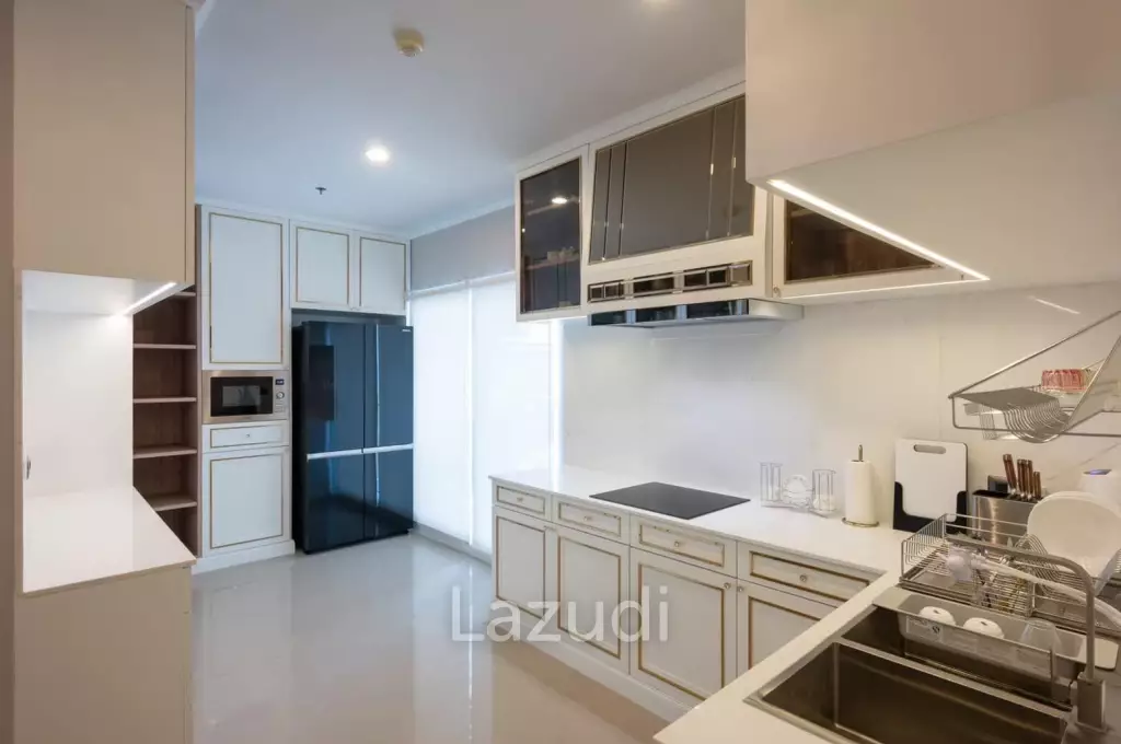 4 Bed 4 Bath 250 SQ.M Supalai Wellington 1
