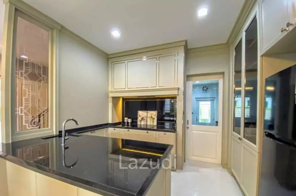 Ultra Luxury Home Office for rent in Ramintra