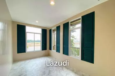 Ultra Luxury Home Office for rent in Ramintra