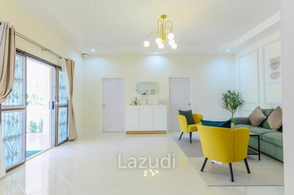3 Beds 2 Baths 176 SQ.M. Royal Park Hill