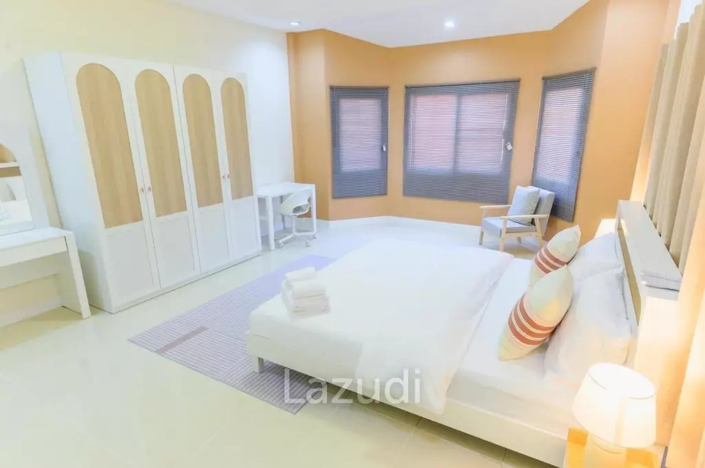 3 Beds 2 Baths 176 SQ.M. Royal Park Hill