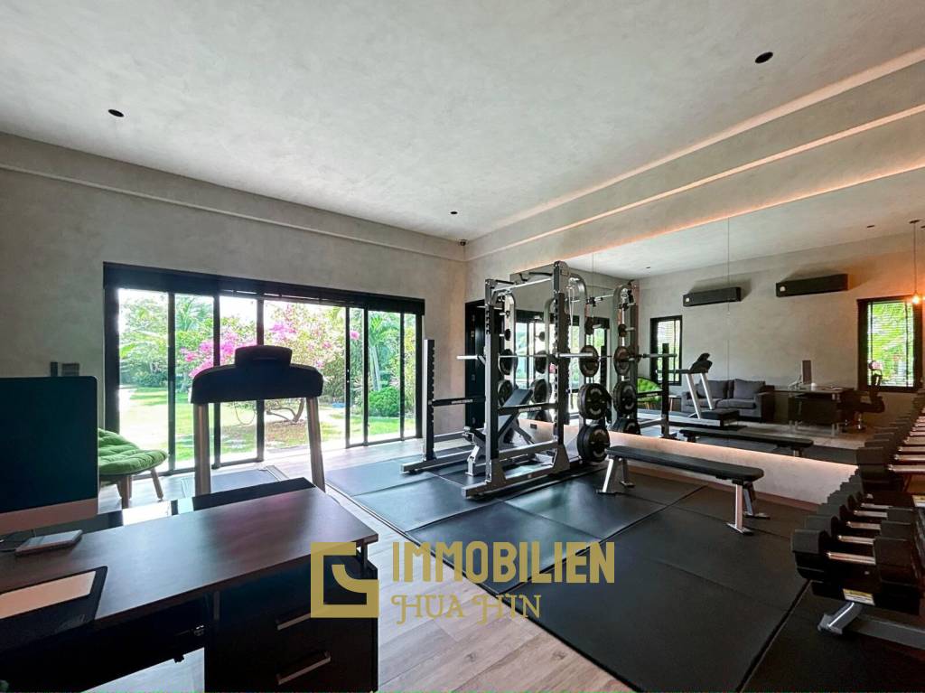 The Clouds: Stunning 4 Bedroom Pool Villa: Home Gym