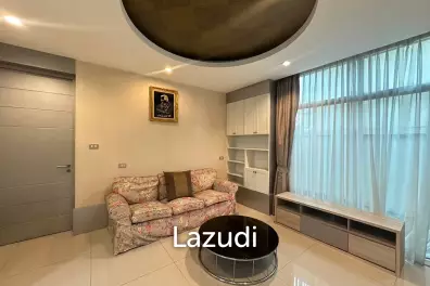 3 Beds 4 Baths 300 SQ.M. Pattaya Pool Villa Nagasiri