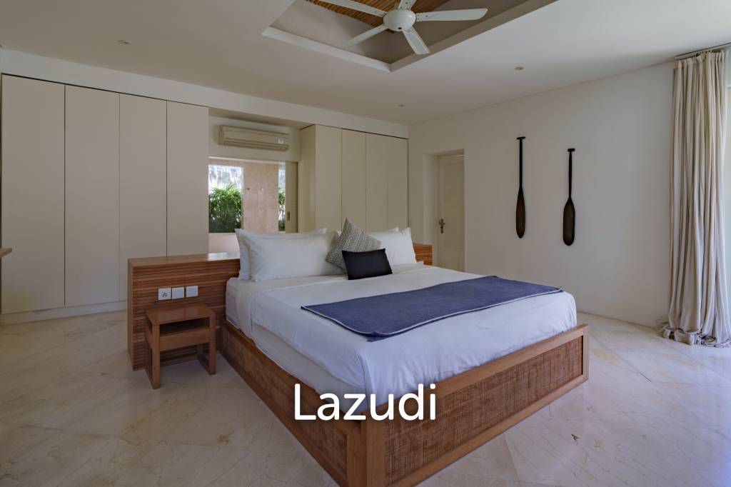 Big One bedroom villa walking distance from the beach