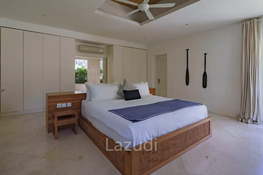 Big One bedroom villa walking distance from the beach