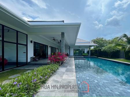 The Clouds: Stunning 4 Bedroom Pool Villa: Home Gym
