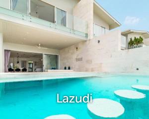 Beachside 4-Bed Duplex Villa with Sunset View