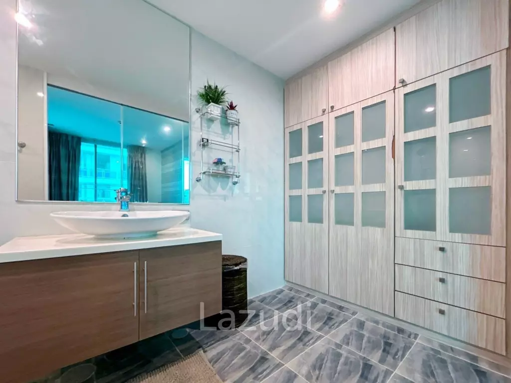 My Resort : 2 Bedroom Condo With Pool And Mountain Views
