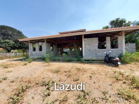 Partially built house on 1 rai land close to Mali Prestige