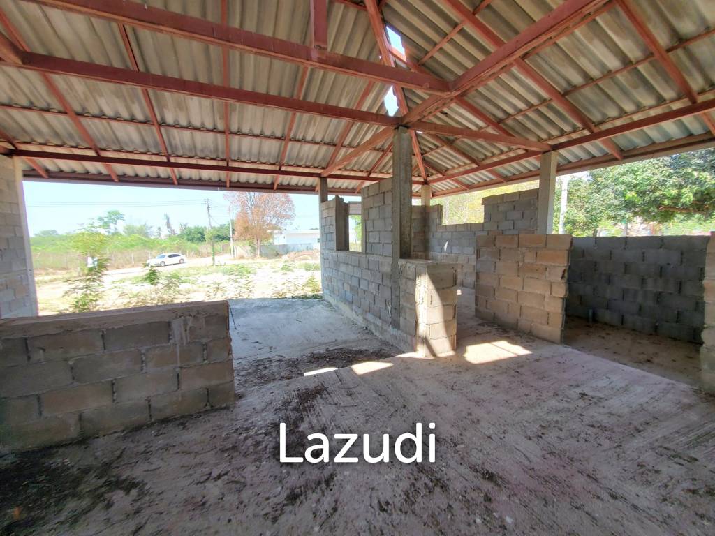 Partially built house on 1 rai land close to Mali Prestige