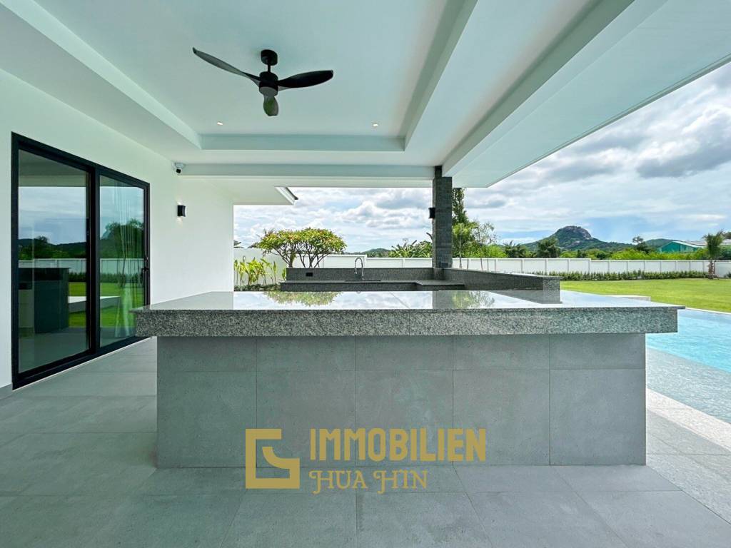 Amazing Quality, Modern 4 Bed Pool Villa with Mountain Views