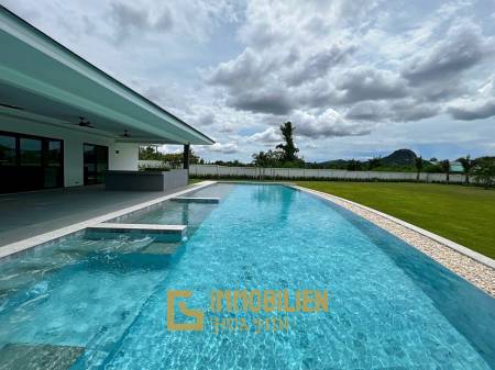 Amazing Quality, Modern 4 Bed Pool Villa with Mountain Views