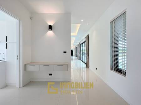 Amazing Quality, Modern 4 Bed Pool Villa with Mountain Views