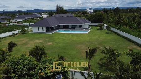 Amazing Quality, Modern 4 Bed Pool Villa with Mountain Views