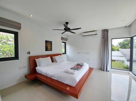 2 Bedroom Private Pool Villa in Naiharn / Yanui