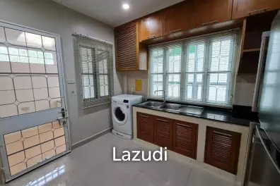 Luxury Home Office for rent in Srinakarin