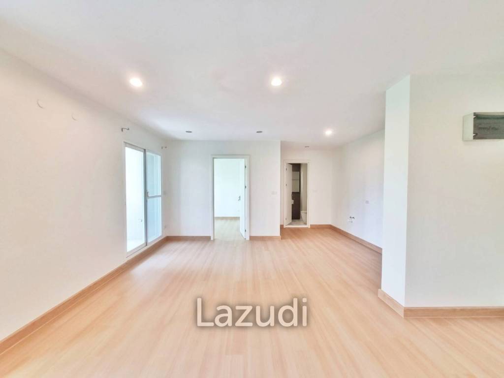 2 Bed 2 Bath 66 SQ.M The Key Phahonyothin