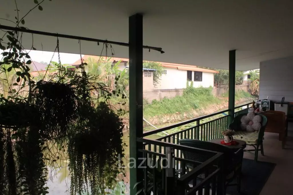 Riverside House in Chiang Rai for SALE