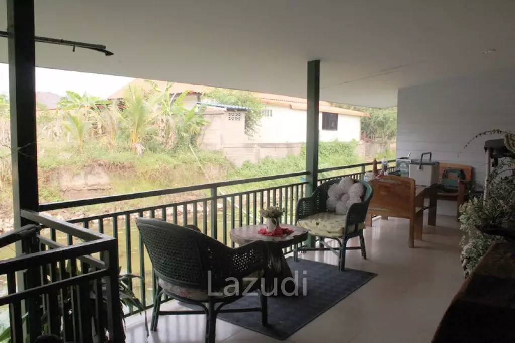 Riverside House in Chiang Rai for SALE