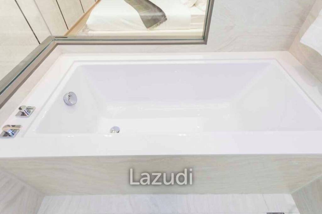 2 Bed 2 Bath 80.14 SQ.M. The Strand Thonglor