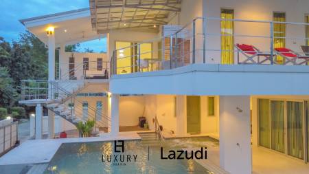 Modern 4 Bedroom Pool Villa Close to Town