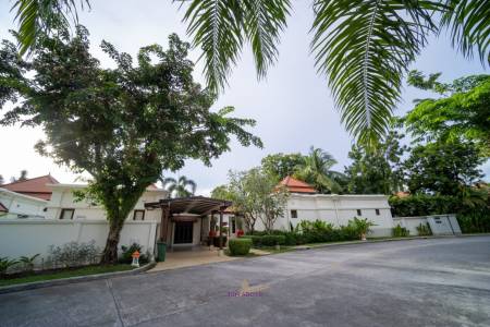 4-Bedroom Villa For Rent At Sai Taan Villa