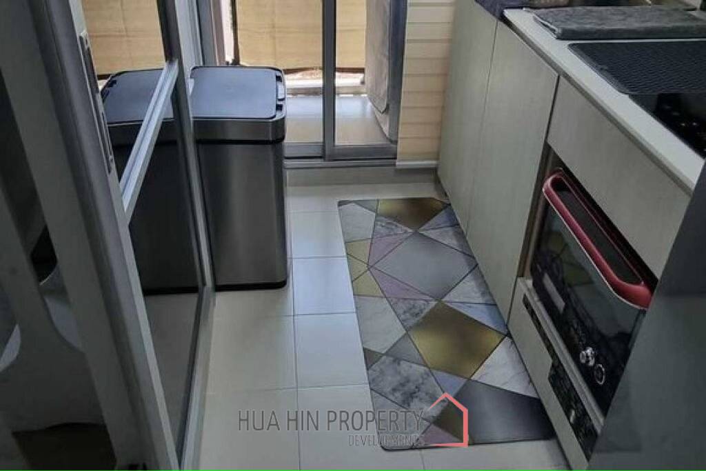 Baan Peang Ploen: Studio Condo on 6th Floor with Sea View