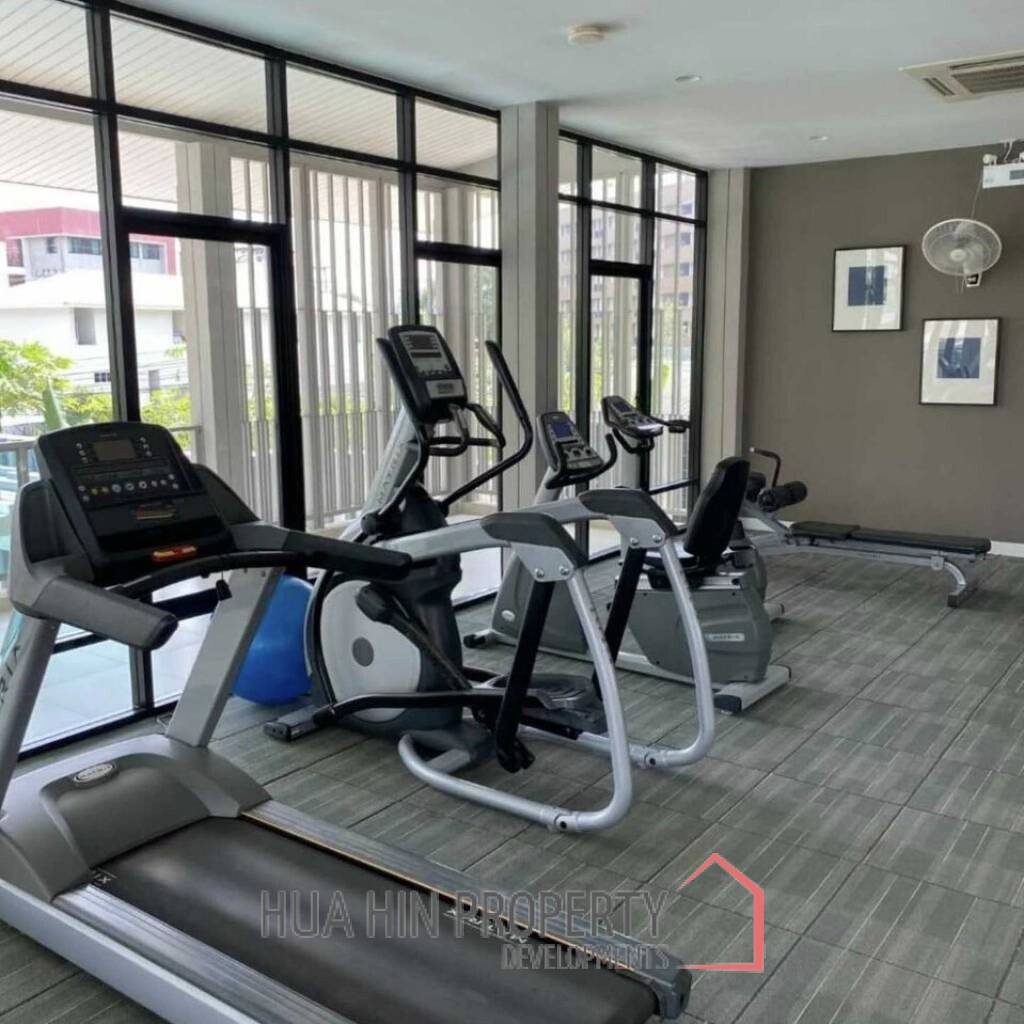 Baan Peang Ploen: Studio Condo on 6th Floor with Sea View