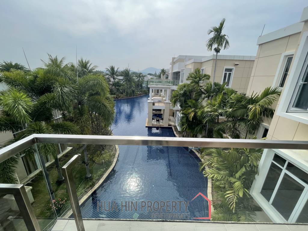 Blue Lagoon: High Quality Condo with 2 Bedroom and 2 Bathroom on 3rd Floor