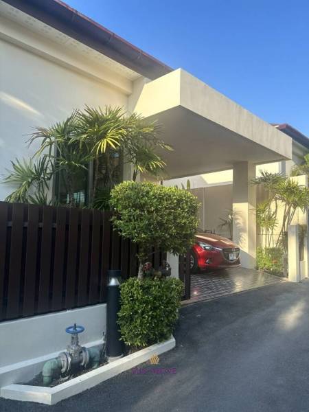 Luxurious 3 Bedroom Villa in Rawai, Phuket