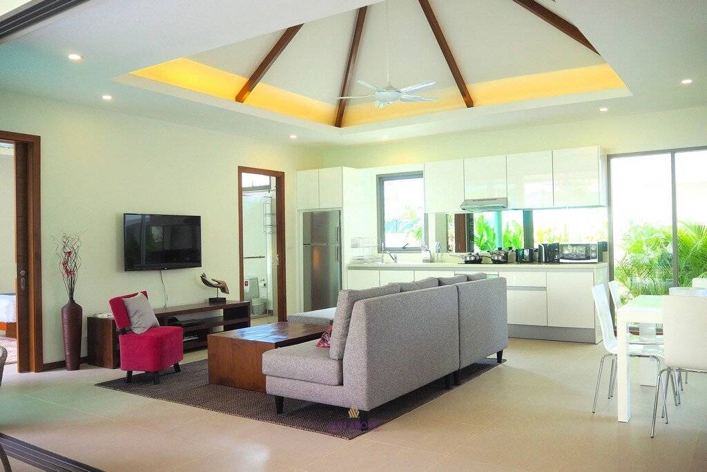 Luxurious 3-Bedroom Villa in Rawai, Phuket