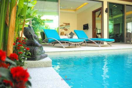 Luxurious 3-Bedroom Villa in Rawai, Phuket