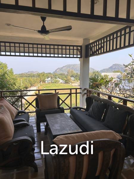 Stunning 3 beds 3 baths hillside Villa with Seaview