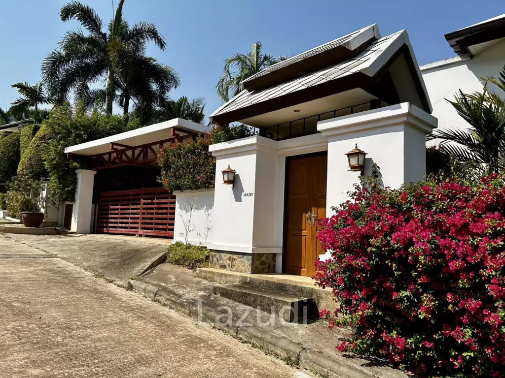 Stunning 3 beds 3 baths hillside Villa with Seaview