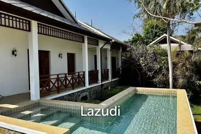 Stunning 3 beds 3 baths hillside Villa with Seaview
