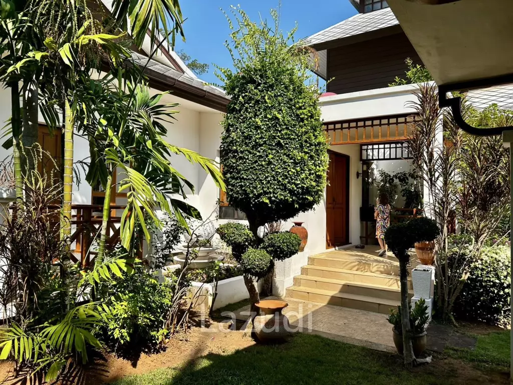 Stunning 3 beds 3 baths hillside Villa with Seaview